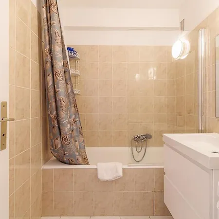 St Patrick - Cosy 1bdr In Carnoles *